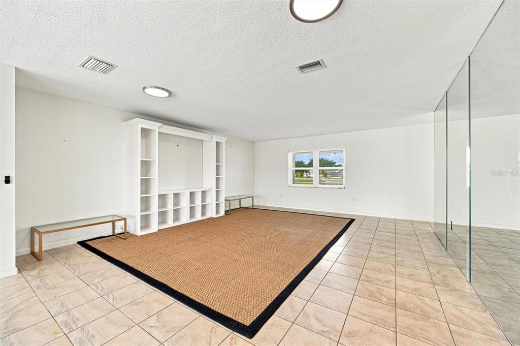 1811 MILFORD CIRCLE photo 7