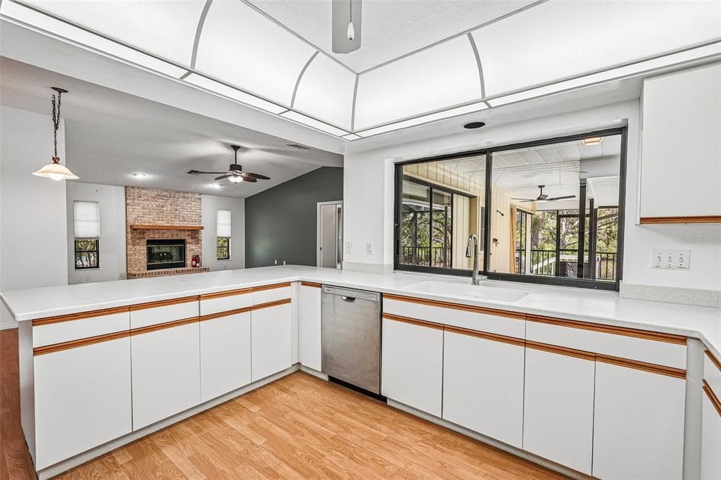 1305 SORRENTO WOODS BOULEVARD photo 13