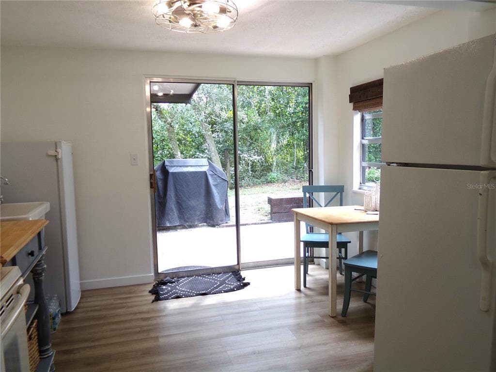 33068 ROUND TABLE ROAD photo 25