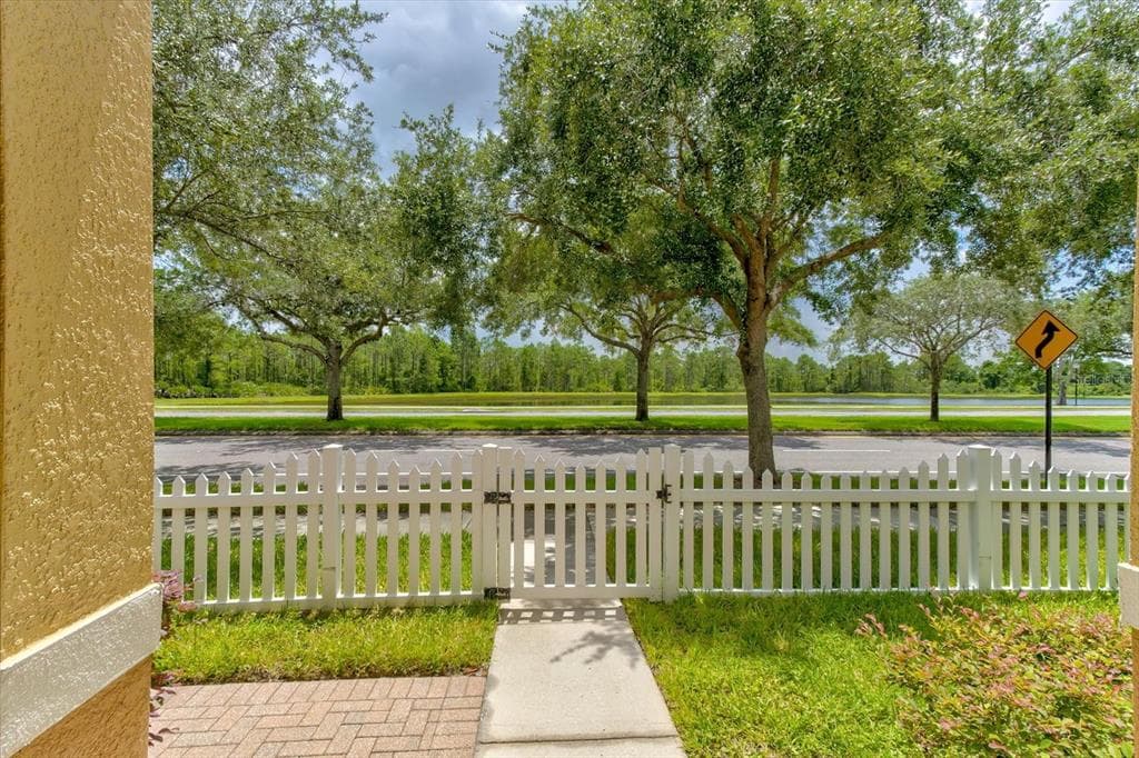 2463 LACERTA DRIVE photo 3
