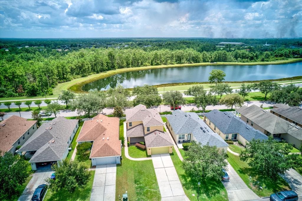 2463 LACERTA DRIVE photo 4