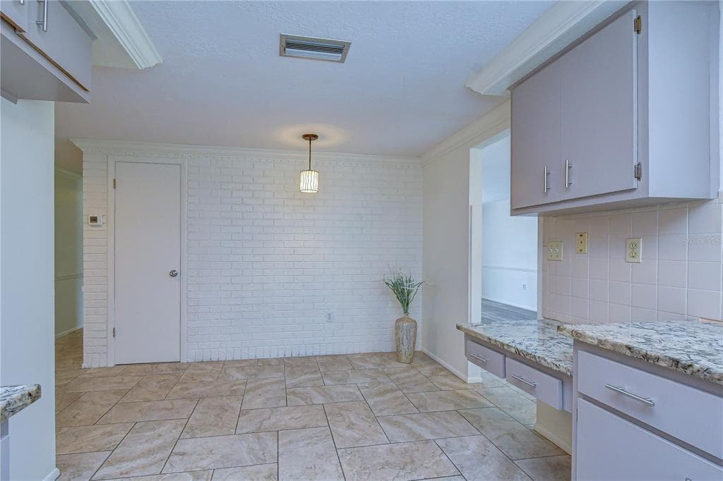 8804 VILLAGE MILL ROW photo 20