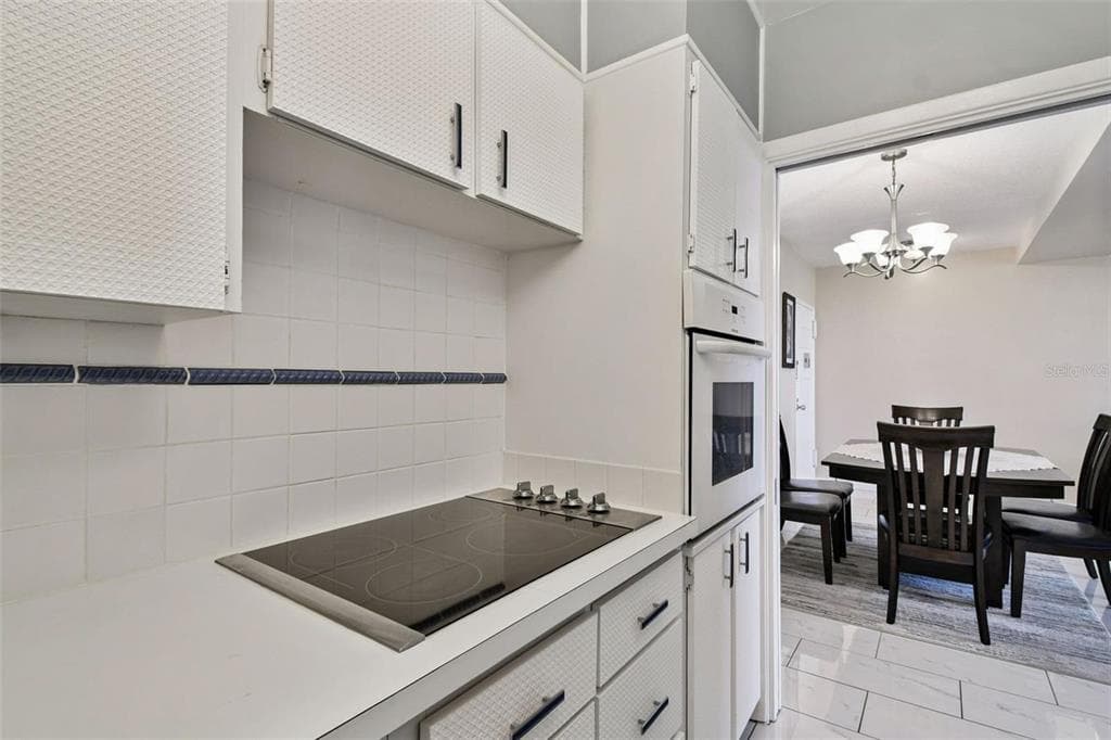 31 ISLAND WAY 505 photo 7