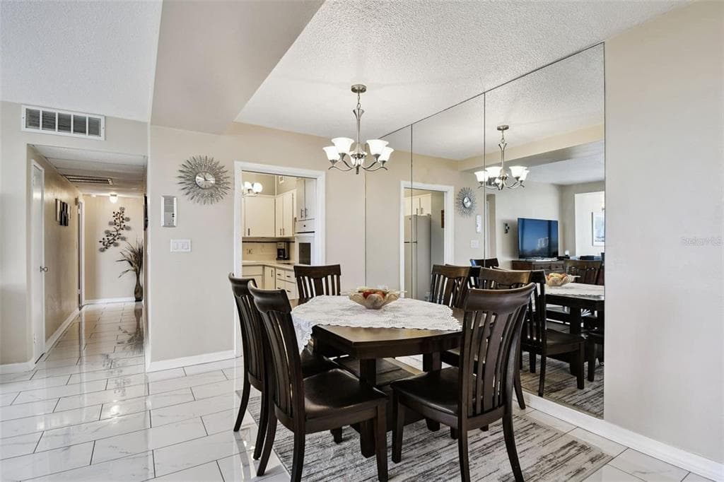 31 ISLAND WAY 505 photo 18