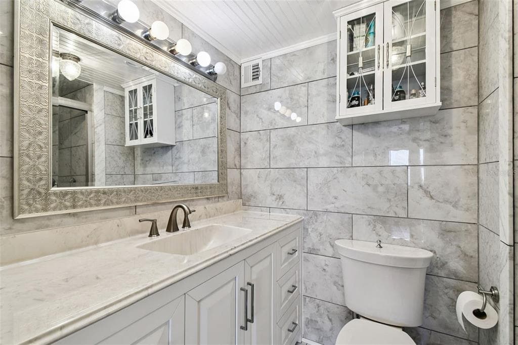 31 ISLAND WAY 505 photo 15