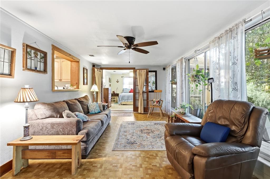 44 BONITA ROAD photo 13