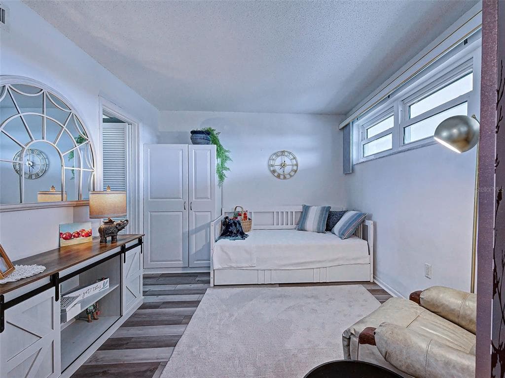 633 ALHAMBRA ROAD 1006 photo 22