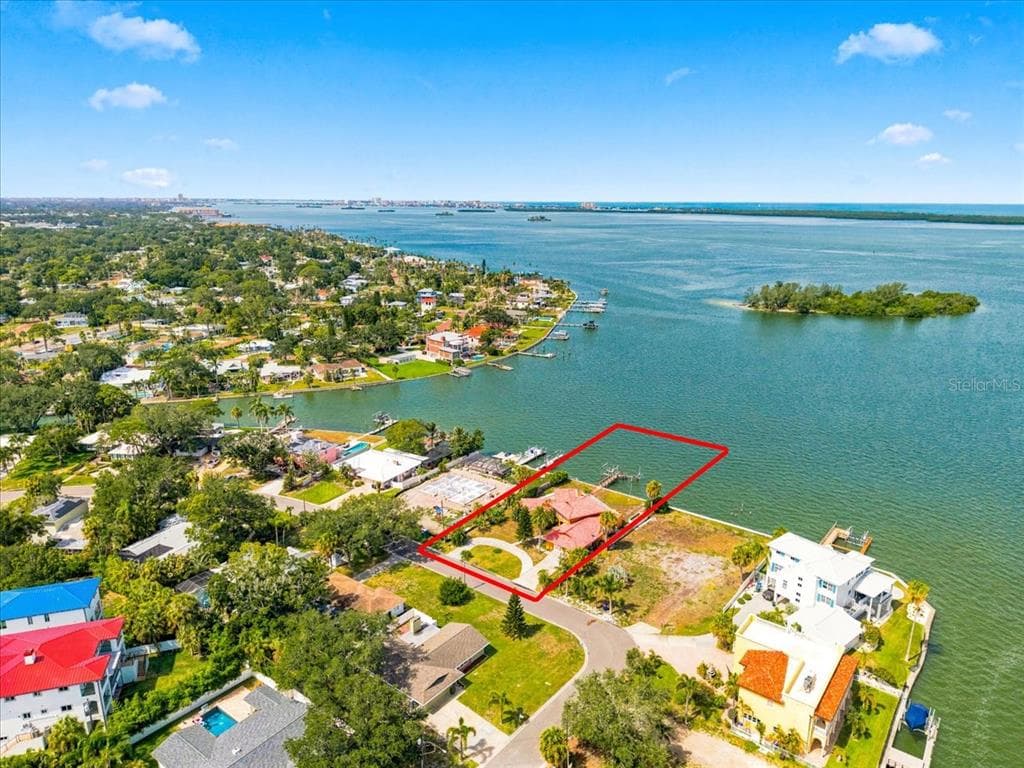 111 SHORE DRIVE photo 10