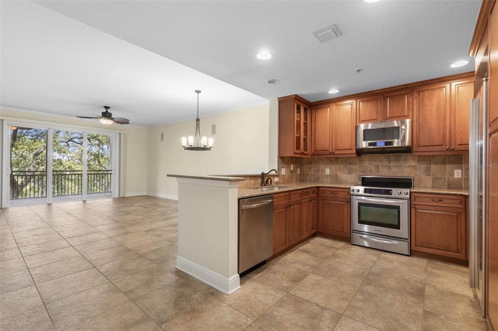 146 PALM COAST RESORT BOULEVARD 405 photo 6