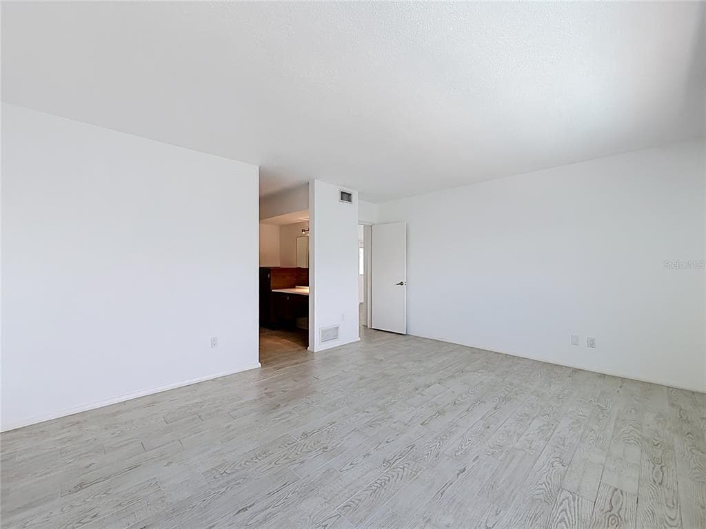 210 DOLPHIN POINT C photo 16