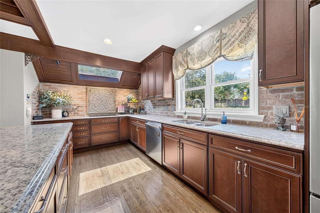 12085 SANDY SHORES DRIVE D photo 16
