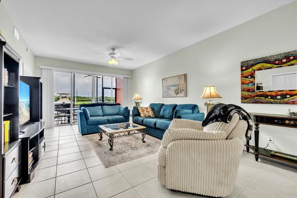 3500 MONDOVI COURT 811 photo 13