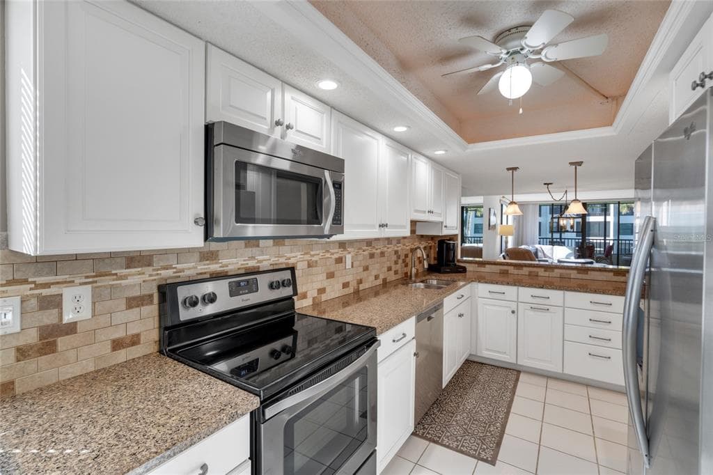 8764 MIDNIGHT PASS ROAD A201 photo 13