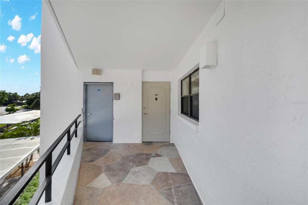 8764 MIDNIGHT PASS ROAD A201 photo 9