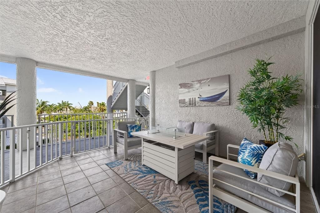 1280 DOLPHIN BAY WAY 402 photo 4