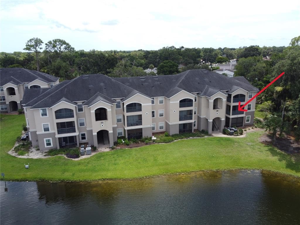 940 VILLAGE TRAIL 4-202 photo 2