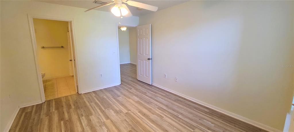 940 VILLAGE TRAIL 4-202 photo 13