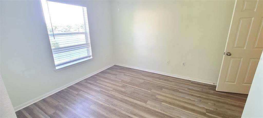 940 VILLAGE TRAIL 4-202 photo 20