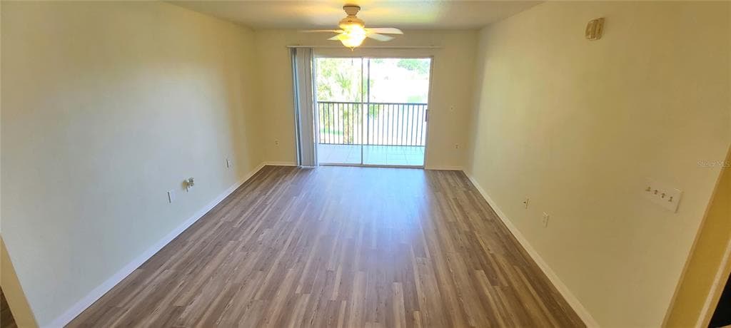 940 VILLAGE TRAIL 4-202 photo 10