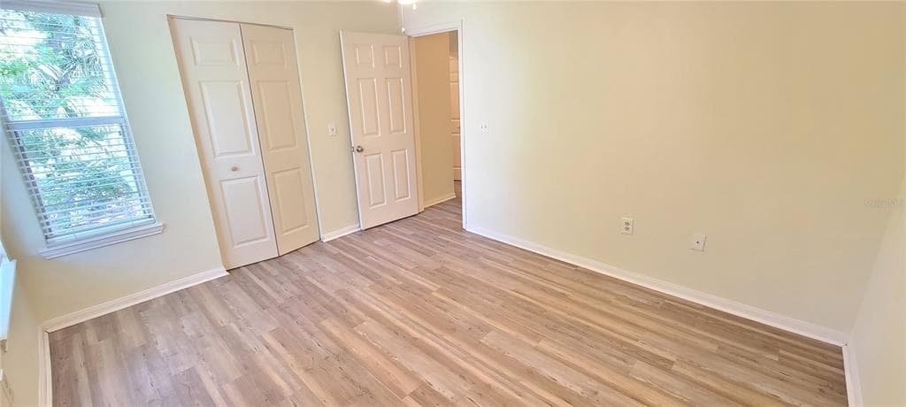 940 VILLAGE TRAIL 4-202 photo 21