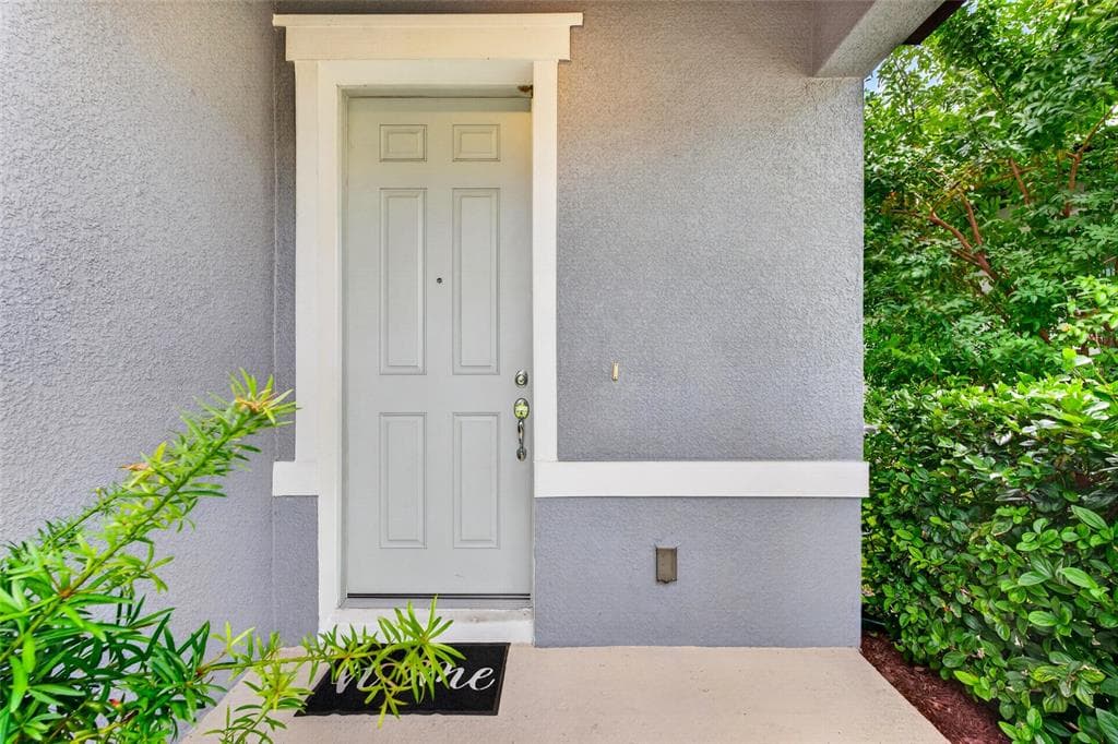 9426 LAMINE WAY photo 3