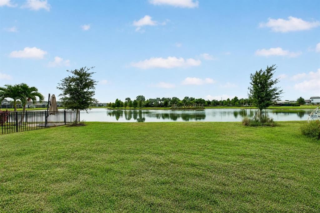 9426 LAMINE WAY photo 15