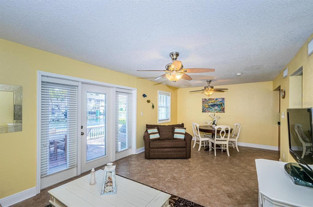 5215 COQUINA KEY DRIVE SE B photo 23