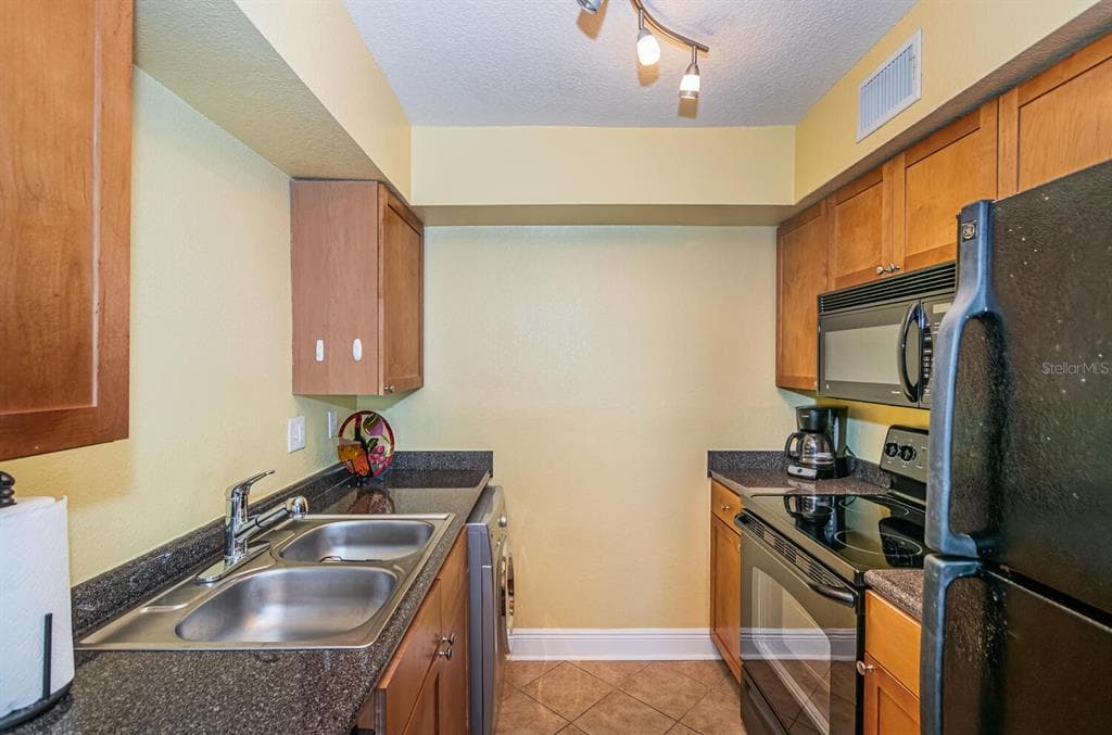 5215 COQUINA KEY DRIVE SE B photo 16