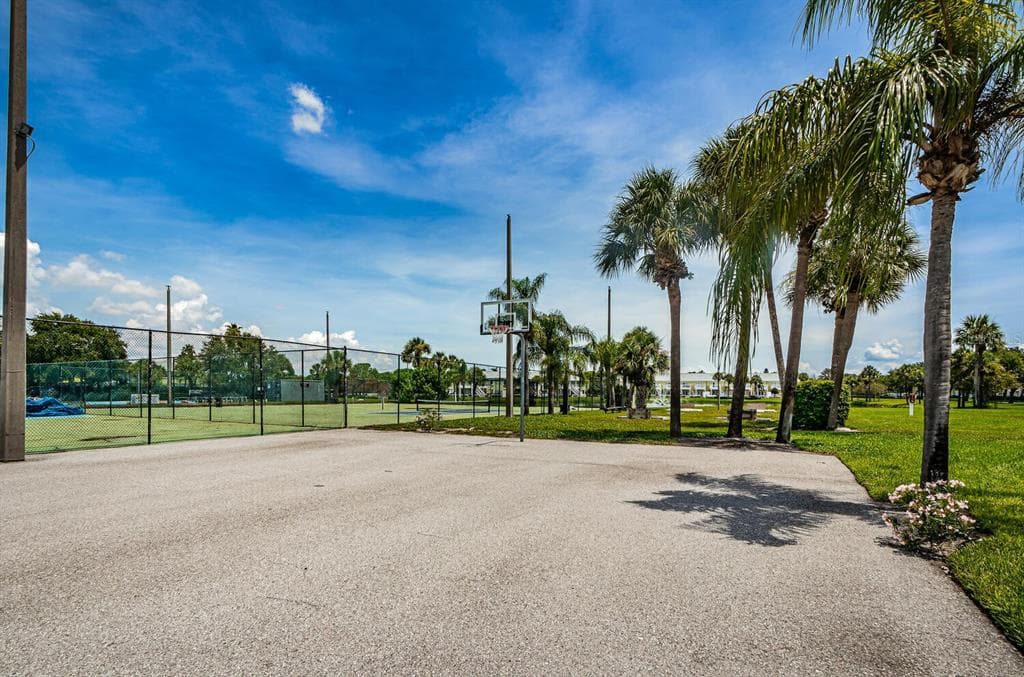 5215 COQUINA KEY DRIVE SE B photo 3