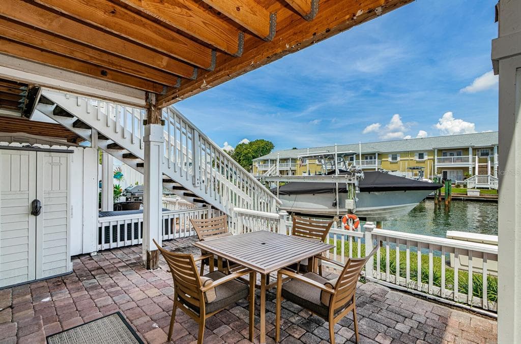 5215 COQUINA KEY DRIVE SE B photo 10