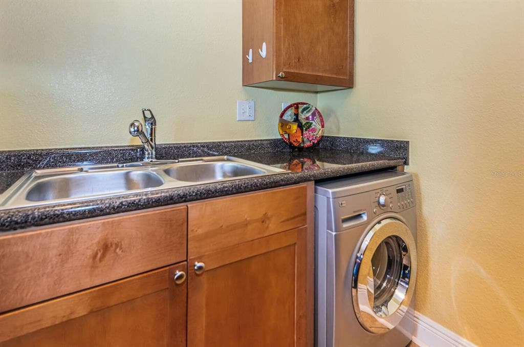 5215 COQUINA KEY DRIVE SE B photo 15