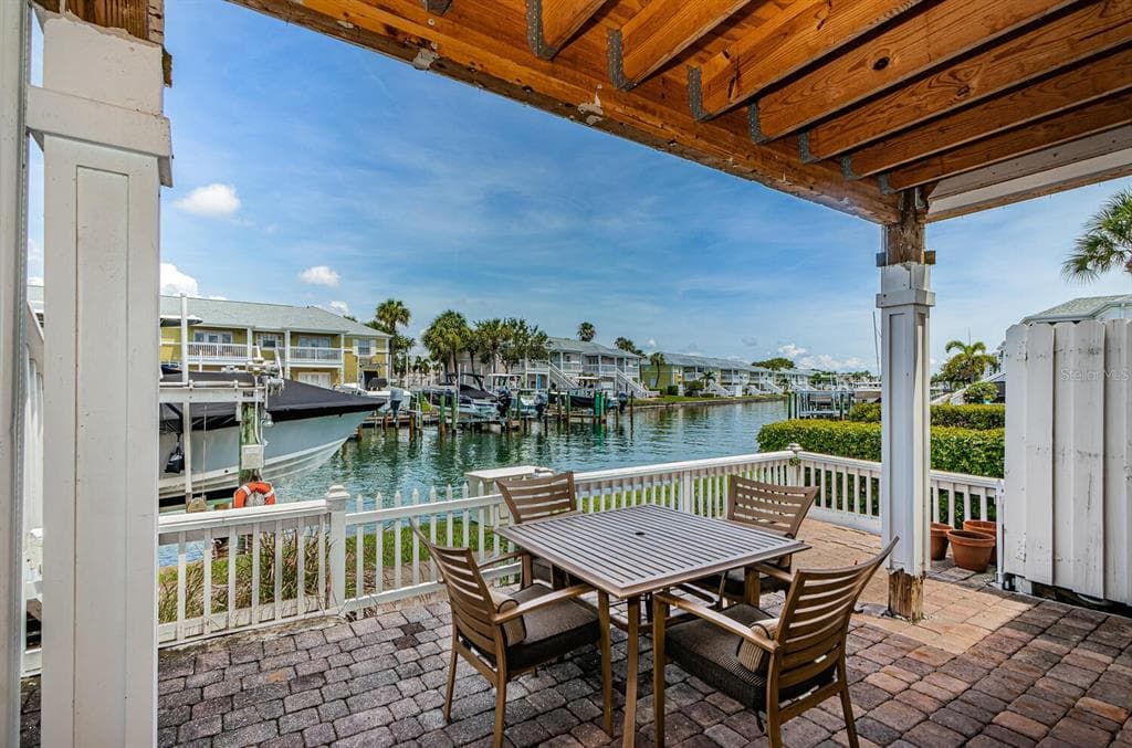 5215 COQUINA KEY DRIVE SE B photo 11
