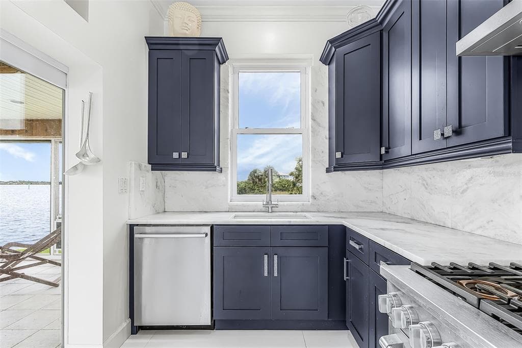 2380 VANCE TERRACE photo 13