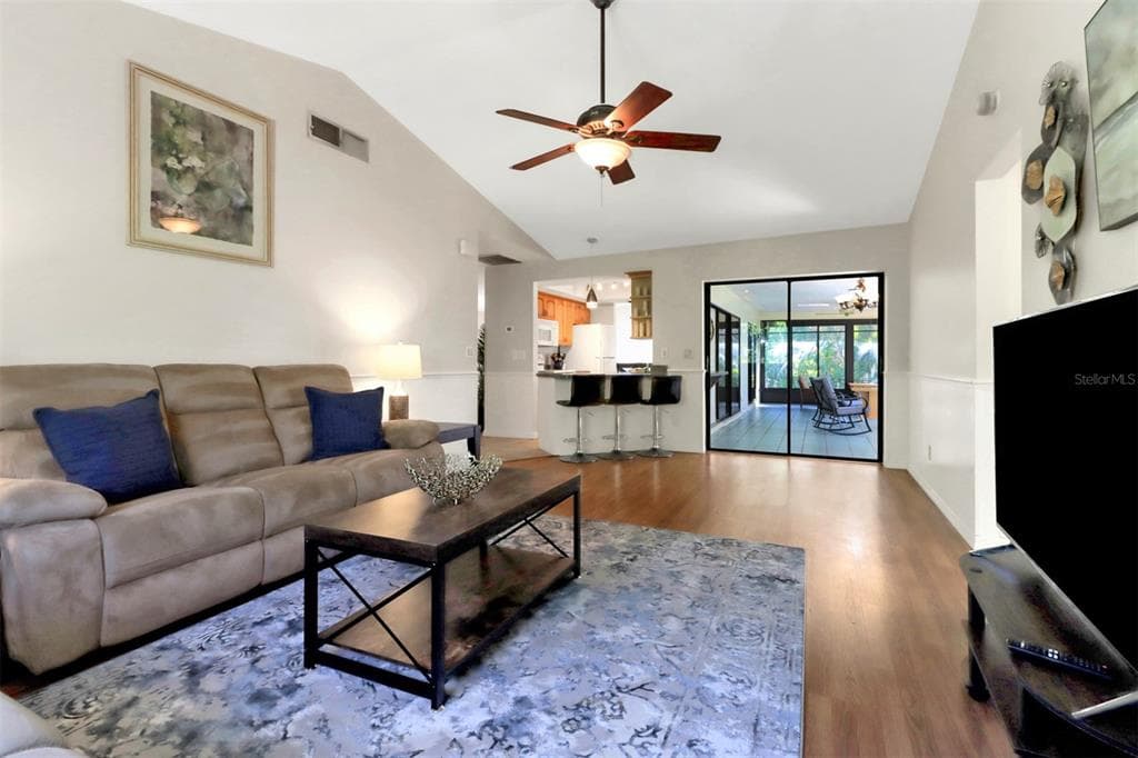 4800 SW 12TH PLACE photo 17