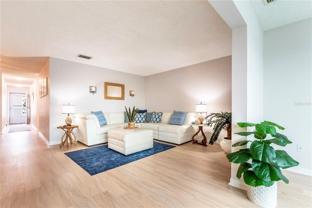5925 SHORE BOULEVARD S 405 photo 12