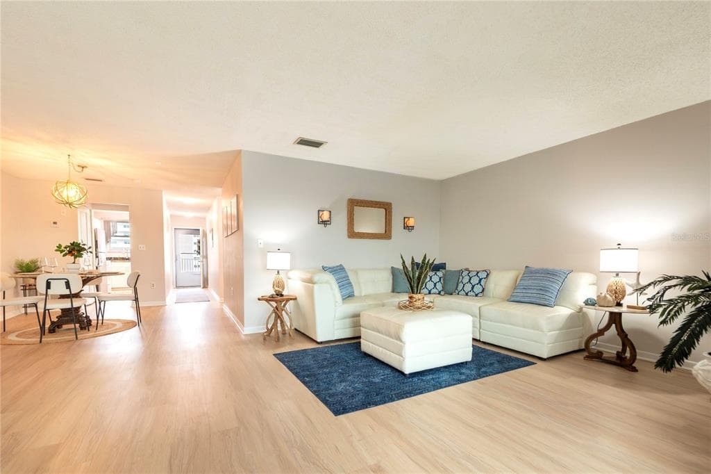 5925 SHORE BOULEVARD S 405 photo 10