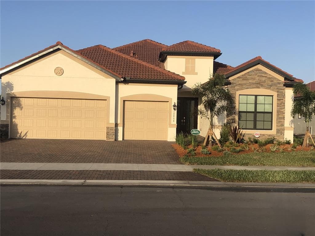10868 TARFLOWER DRIVE photo 1
