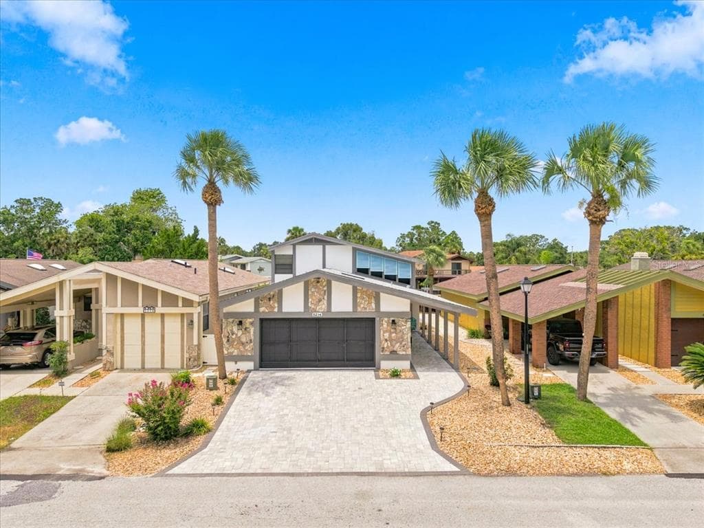 5214 S RIVERVIEW CIRCLE photo 1