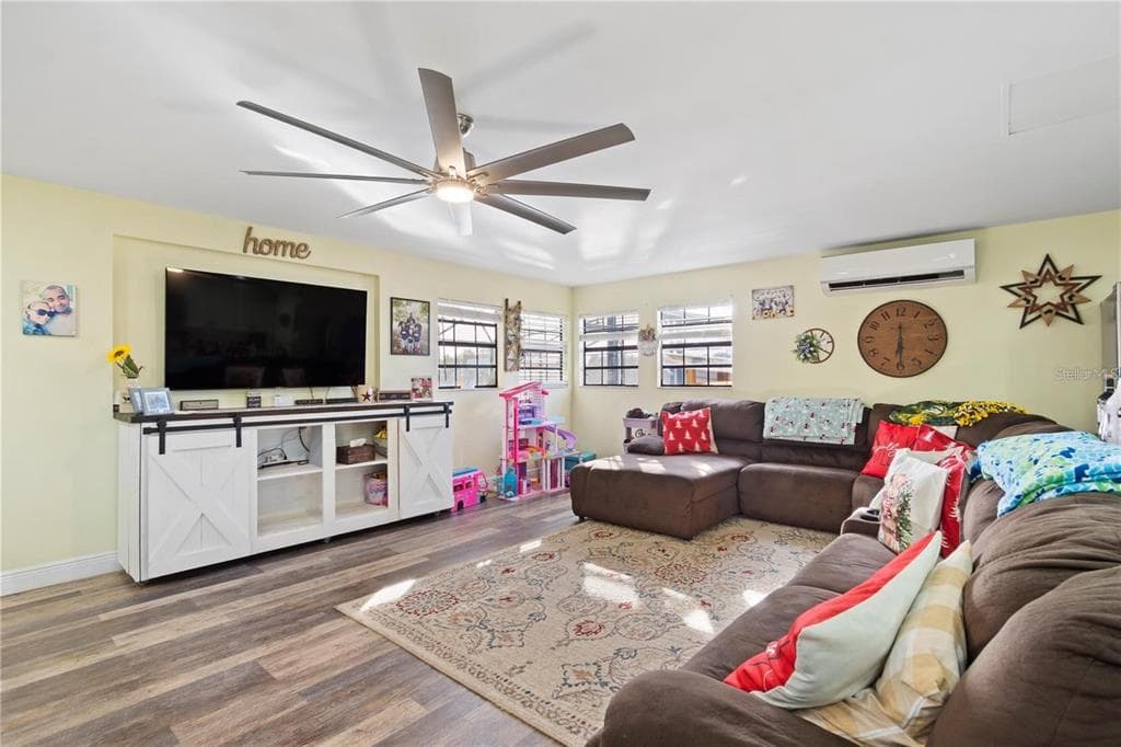 15525 VILLA CITY ROAD photo 13