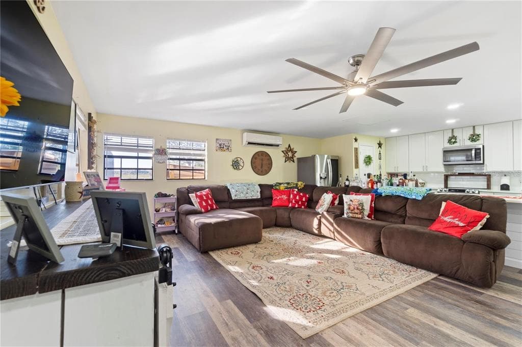 15525 VILLA CITY ROAD photo 12