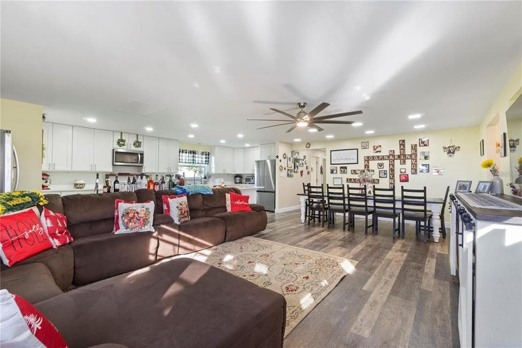 15525 VILLA CITY ROAD photo 14