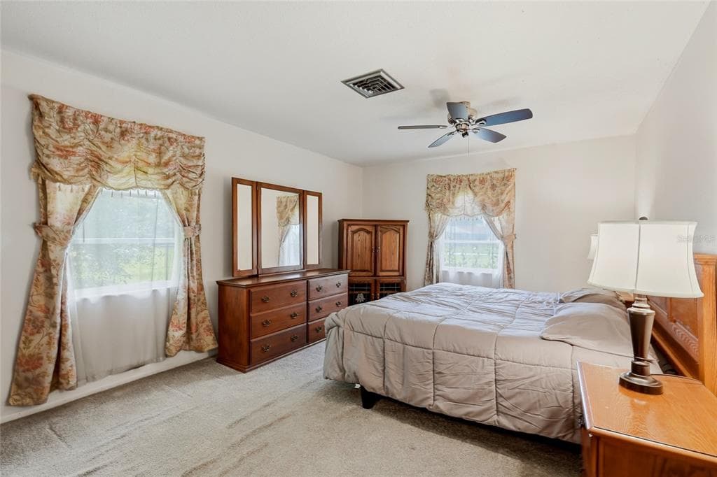 427 RUBENS DRIVE photo 15