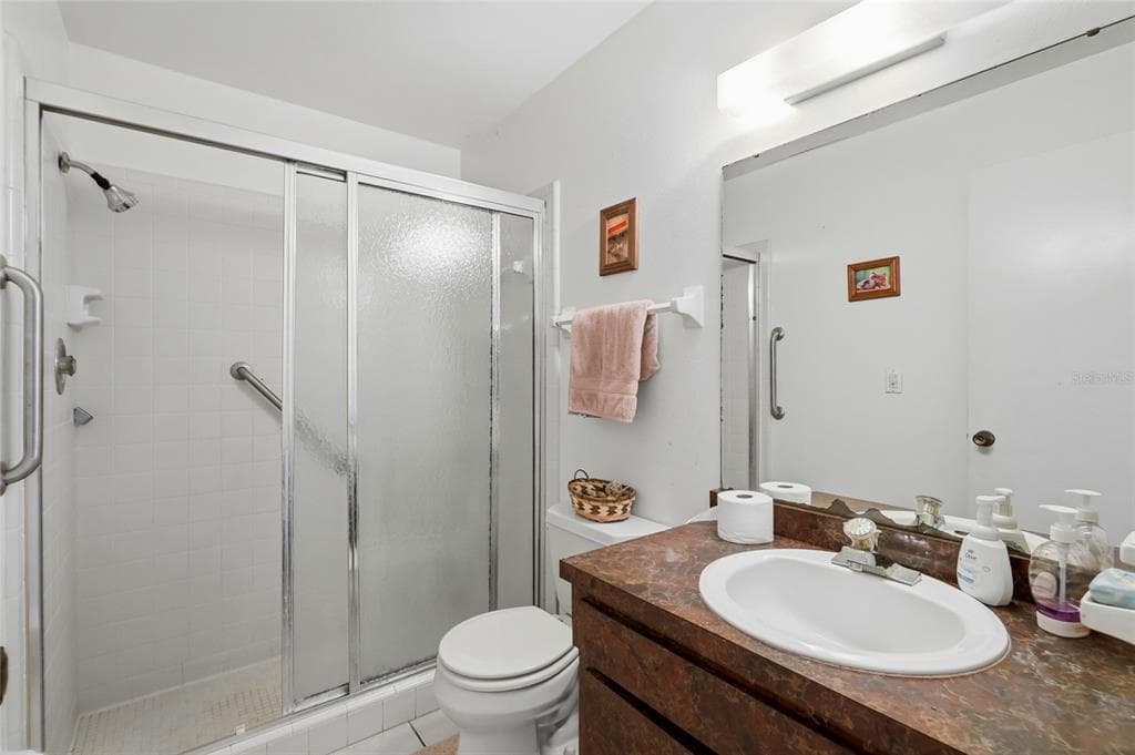 427 RUBENS DRIVE photo 21