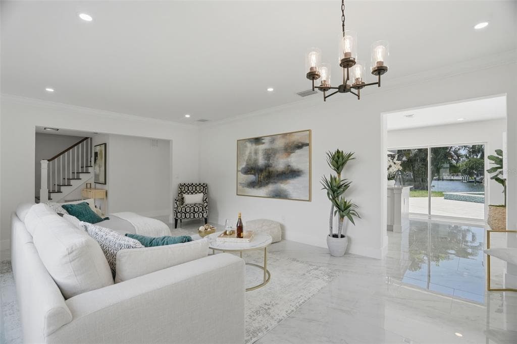 5101 DOVER STREET NE photo 10