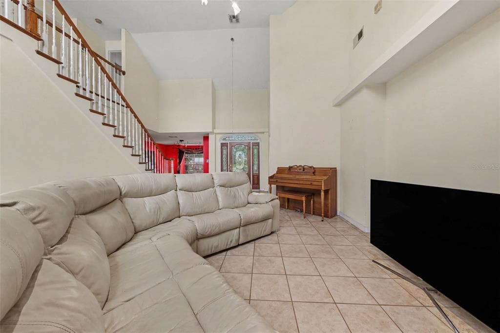 19112 ORTEGA STREET photo 6