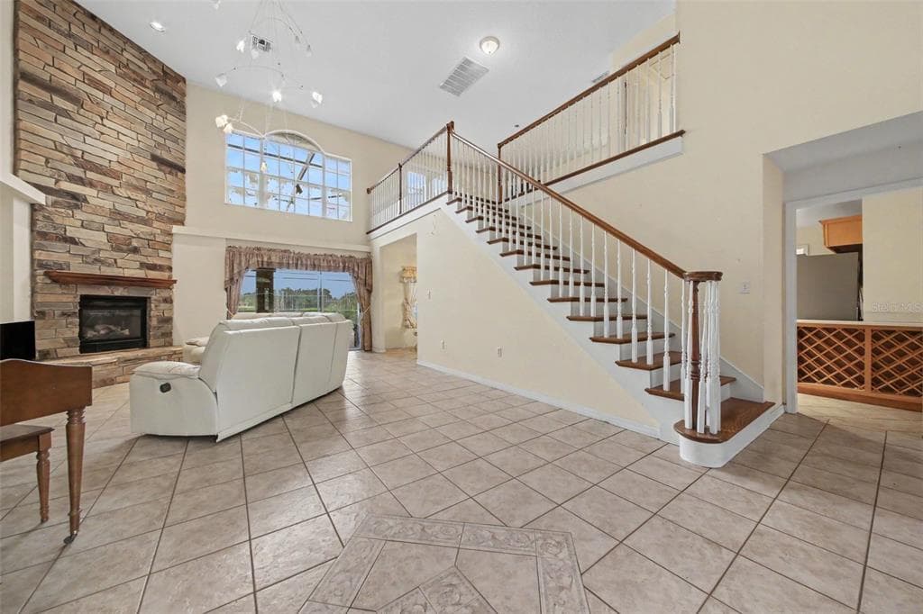 19112 ORTEGA STREET photo 4