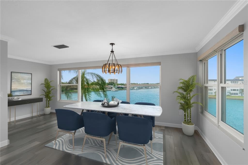 6075 SHORE BOULEVARD S 315 photo 2