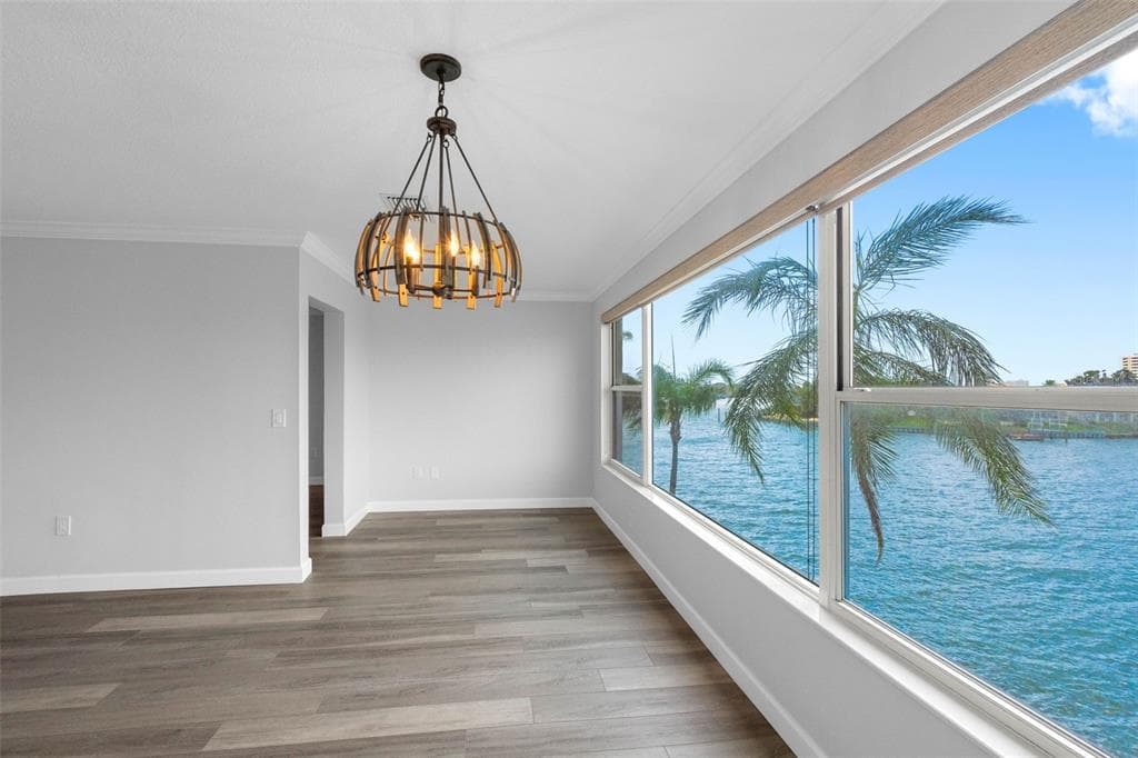6075 SHORE BOULEVARD S 315 photo 6