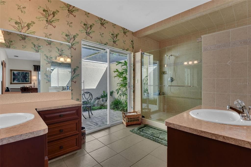 4589 COLLEEN STREET photo 23