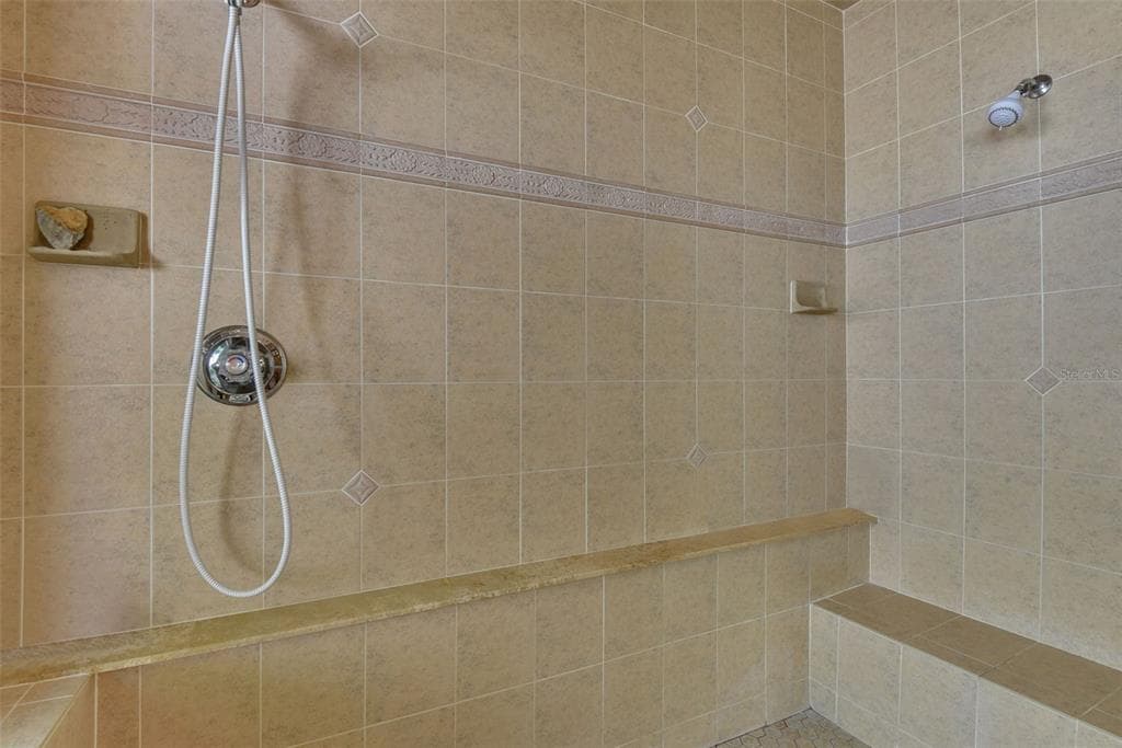 4589 COLLEEN STREET photo 24